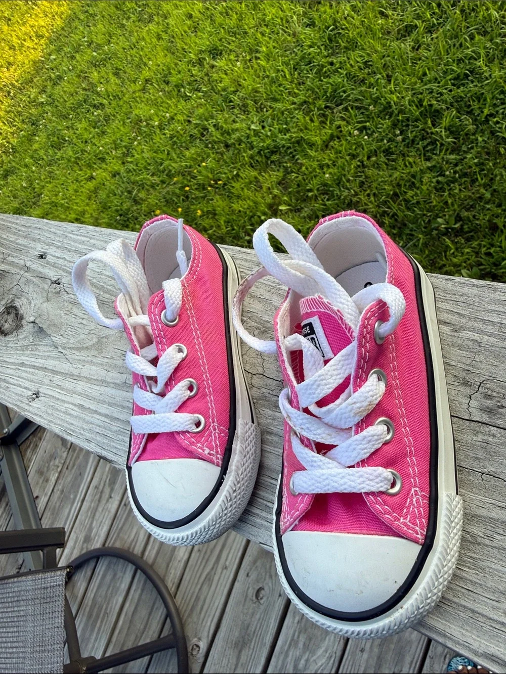 Converse Kids Pink Canvas Low-Top Sneakers with White Toe Cap